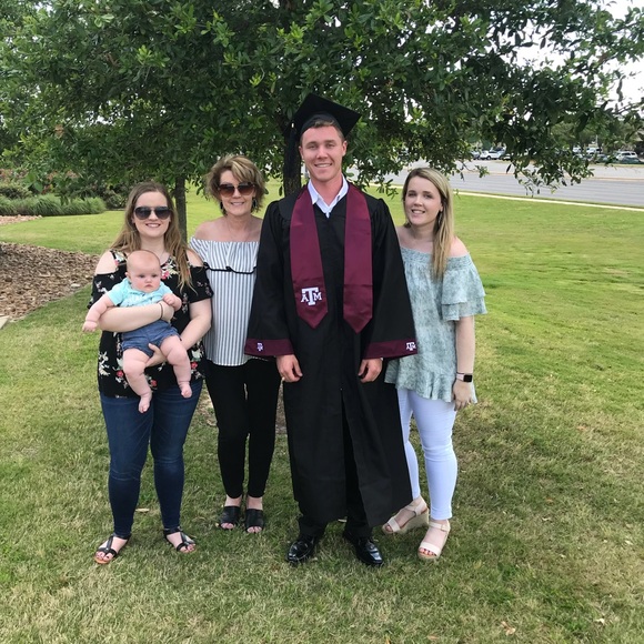 Meet your Posher, Jennifer - Picture 1 of 1